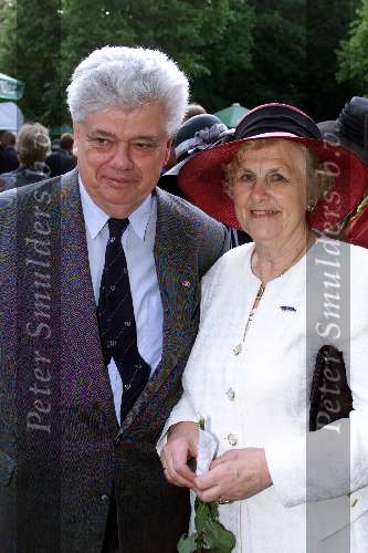 Breukelen 13 juni 2001
Haringparty op Neyenrode.
Henk Vonhoff met vrouw