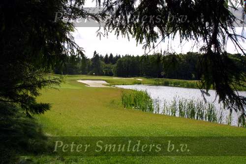 Lage Vuursche golfbaan, 11 juni 2001
Golfen