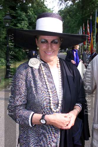 Breukelen 13 juni 2001
Haringparty op Neyenrode.
Marthe Rohling