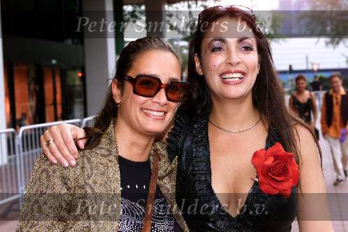 Utrecht 24 juni 2001
Premiere van Saturday Night Fever in Utrecht
Monique Kleeman  en Suzanne Kleeman met haar dochter en een vriendin. Lois Lane