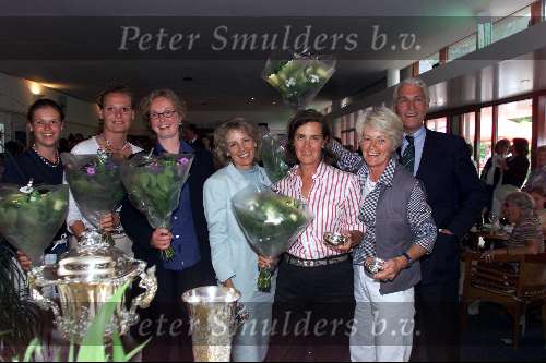 Enschede 27 mei 2001 Golfen
Nat. Kampioenschap matchplay voor clubteams 
Dames: Oude Maas-Noordwijkse 12-6
Heren:  De Haagsche-De Pan        12-6
Frans Severeijns