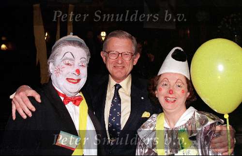 24 maart 1999
Premiere Patch
Pieter v Vollenhoven met 2 clowns