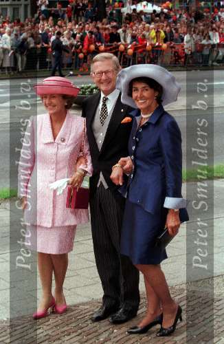 Apeldoorn, 30 Mei 1998
 Prinses Margriet, Pieter van Vollenhoven en moeder van Prinses Marilene