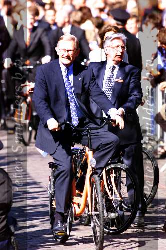 30 april 1999
Koninginnedag 1999
Pieter v Vollenhoven op de fiets