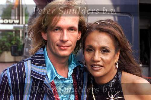 Utrecht 24 juni 2001
Premiere van Saturday Night Fever in Utrecht
Patty Brard met haar man Rene Muthert