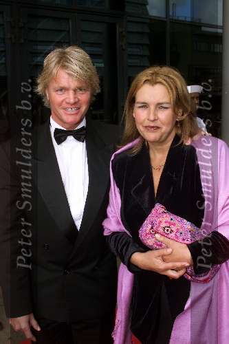 Scheveningen 19 juni 2001
Premiere van Pearl Harbour in het Pathe theater in Scheveningen.
Rob Bolland met zijn vrouw