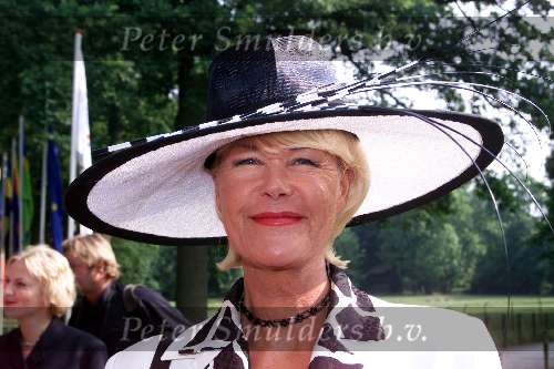 Breukelen 13 juni 2001
Haringparty op Neyenrode.
Sheila de Vries