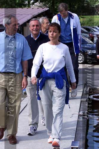 Muiden 9 juni 2001
Prins Willem Alexander en Yvonne v Gennip, Cees Wolzak, Jan Loorbach varen met de Groene Draeck. Allen zijn lid van de club van 144