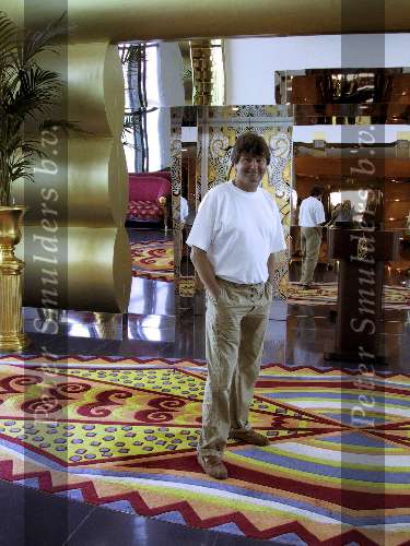 Dubai 7 Mei 2001
Het duurste en mooiste hotel van de wereld
Zes sterren hotel Burj Al Arab
Het gehele interieur van bladgoud
Albert West
