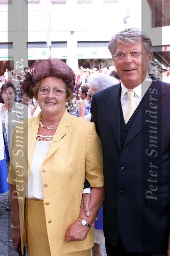 Den Bosch 29 juni 2001
Albert Verlinde en Onno Hoes trouwen.
Ouders Albert Verlinde