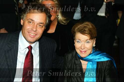 Breda 16 december 2002
Princess kerstborrel  2002
Aad Ouborg en prinses Cristina