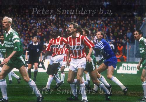 Adri v Tiggelen Kalusha Arnold Scholten Ed de Goeij
PSV-Feyenoord