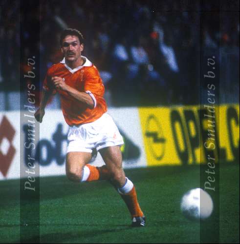 Berry v Aerle spelend voor het Nederlands elftal