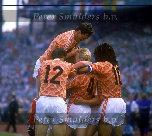 Berry v Aerle spelend voor het Nederlands elftal
Ronald Koeman tijdens het europees Kampioenschap voetbal
in Duitsland 1988