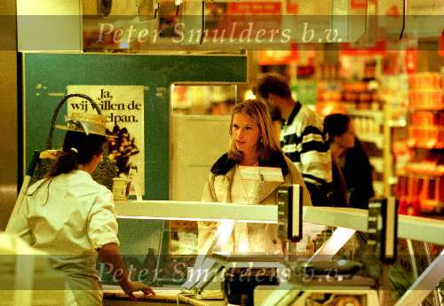 Emily Bremers, vriend van Prins Willem-Alexander boodschappen in hetbelgie waar haar ouders wonen
6 September 1996