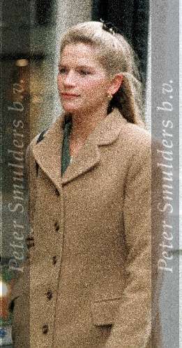 Den Haag, 8 mei 1997
Emily Bremers wandelend op Koninginnedag