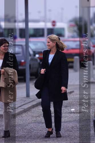 Amsterdam 14 september 1999
Emily Bremers op Schiphol.