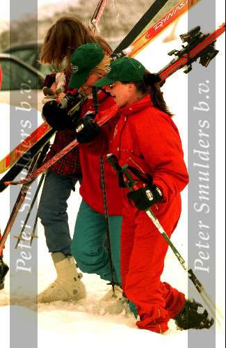 Emily Bremers (met groene pet), vriendin van Prins Willem Alexander
5 April 1996