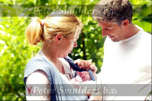 Hilversum 8 juni 2002
Esther Duller met baby en man en dochter