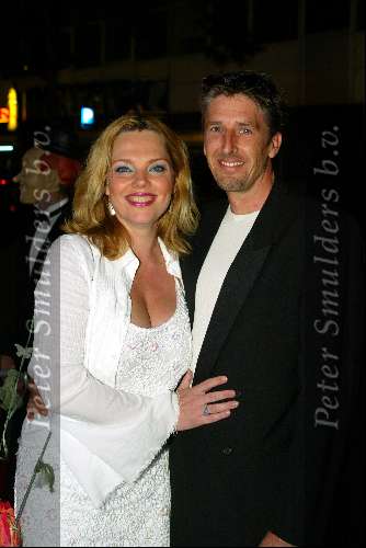Rotterdam 22 juni 2002
Feest van Gordon bij discotheek Hollywood
Esther Duller met vriend