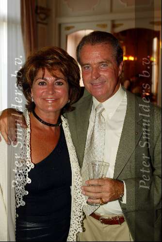 Den Haag 3 juni 2002
Haringparty bij hotel des Indes.
Hennie Cruyff en Christine Kroonenberg