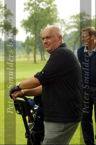 Eemnes 22 juni 2002
Golfen voor het ronald Mc Donald kinderhuis
op de Goyen Golf en country club.
Jack v Gelder