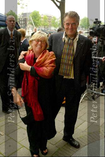 Amsterdam 7 juni 2002
Jeroen Krabbe met vrouw