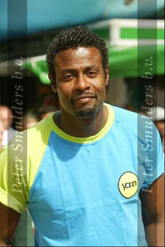 Rotterdam 2 juni 2002
Beachvolleybal tournoor van THE BAR
John Williams