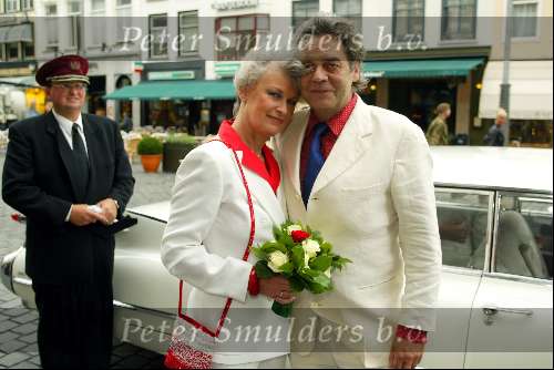 Breda 11 juni 2002
Trouwen Johnny Lion op stadhuis Breda.