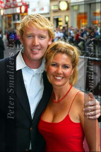 Amsterdam 27 juni 2002
Premiee Bad Company in Tushinsky
Josefine v Asdonk met vriend