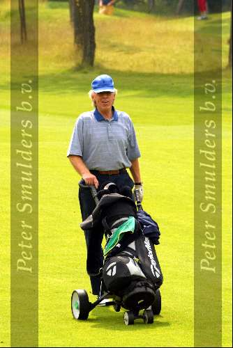Eemnes 22 juni 2002
Golfen voor het ronald Mc Donald kinderhuis
op de Goyen Golf en country club.
Leo Beenhakker