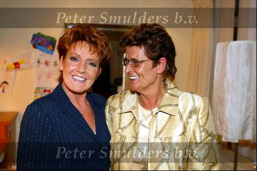 Scheveningen 24 juni 2002
Marianne Weber 10 jaar artiest..
Marianne en Rita