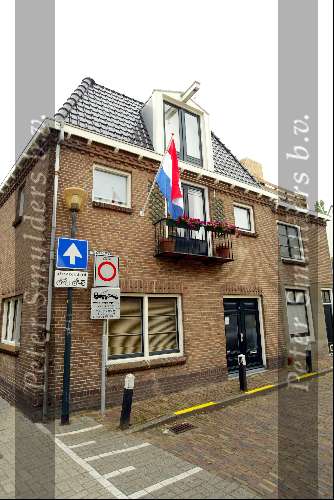 Weesp 14juni 2002
huis Pernilla la Lau.
vlag hangt uit voor de geboorte van haar zoon