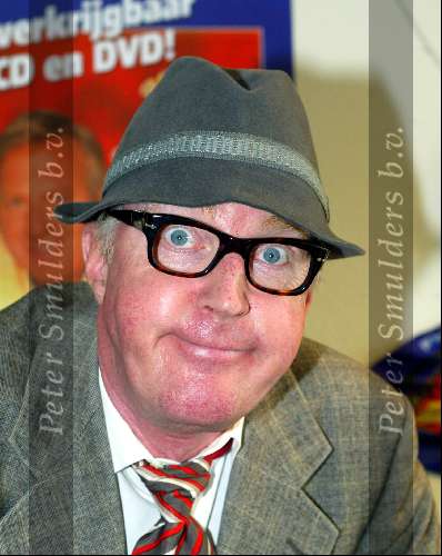 Hilversum 11 juni 2003
Presentatie dvd koos alberts 20 jaar
Andre v duin als meneer wijdbeens