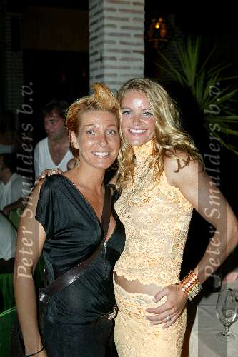 Marbella  14 juni 2003
Princess in marbella
Do zangeres en Inge de Bruijn