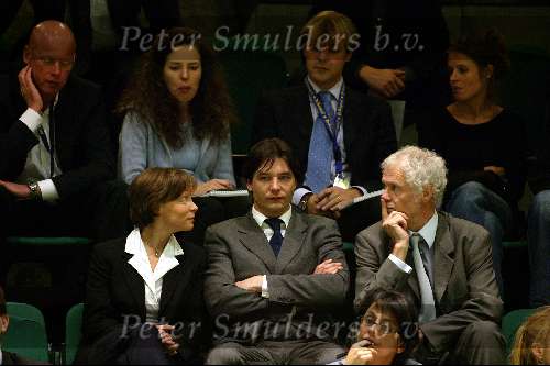 Den Haag 12 maart 2003
Debat in de 2e kamer met Edwin de Roy v Zuydewijn en Prinses Margarita
Advocaat Peter Nicolai