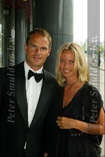 Amsterdam 3 juni 2003
Afscheid aron winter in het concertgebouw in amsterdam
frank de boer met vrouw