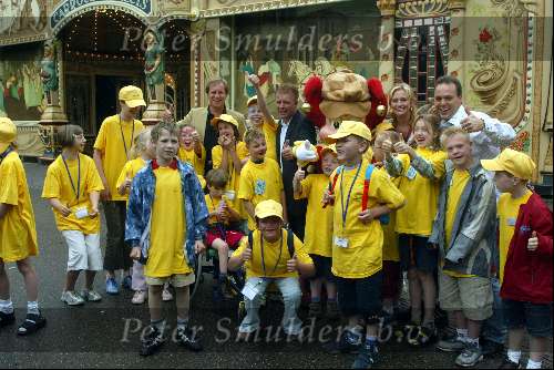 Kaatsheuvel, 5 juni 2003 De Efteling
Villa Pardoes
Frans Bauer met Gerard v Odijk en Peter Jan Rens en Ariane spier