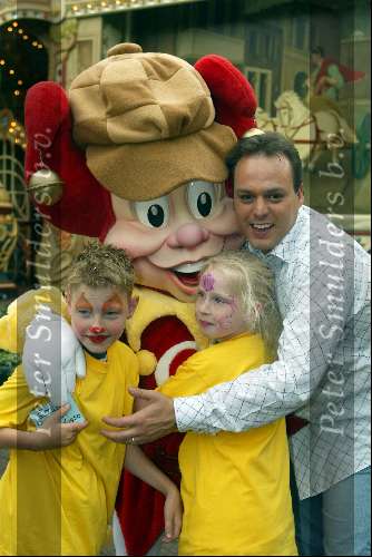 Kaatsheuvel, 5 juni 2003 De Efteling
Villa Pardoes
Frans Bauer