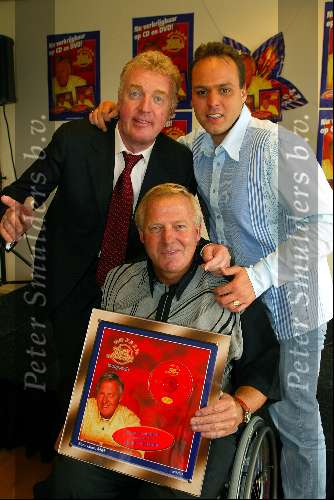 Hilversum 11 juni 2003
Koos alberts presentatie dvd en cd
Frans Bauer andre v duin