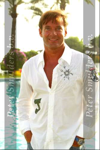 Marbella  14 juni 2003
Princess in marbella
Gerard Joling