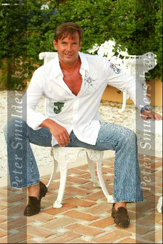 Marbella  14 juni 2003
Princess in marbella
Gerard Joling