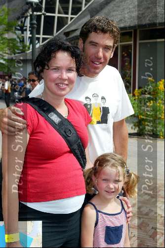 Kaatsheuvel 22 juni 2003
Opening nieuwe show in de efteling
Gianni romme met zwangere vrouw