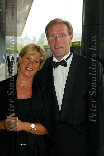 Amsterdam 3 juni 2003
Afscheid aron winter in het concertgebouw in amsterdam
hans v breukelen met vrouw karen
