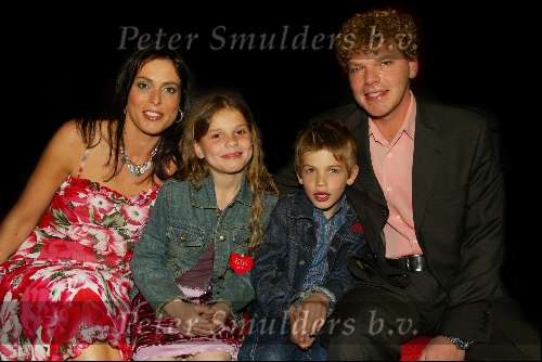 Amsterdam 9 mei  2003
Presentatie boek hellen v Royen in panama
Ton v Royen  en Heleen v Royen met hun kinderen