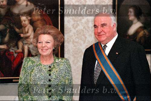 Den Haag 1998
Koningin Beatrix met Helmuth Kohl