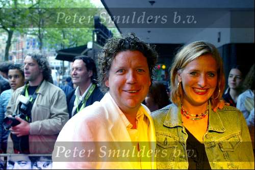 Amsterdam 18 juni 2003
premiere 2 fast 2 furious in city theater
henkjan smits met vrouw