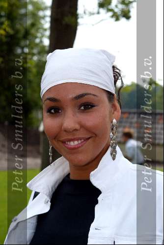 Kaatsheuvel 22 juni 2003
Opening nieuwe show in de efteling
Hind Idols