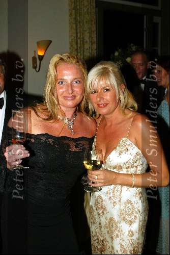 28 Juni 2003
Inge v Kemenade met een glaasje wijn