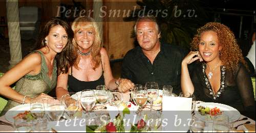 Marbella  15 juni 2003
Princess in marbella
phaedra hoste john v katwijk met vrouw en glennis grace